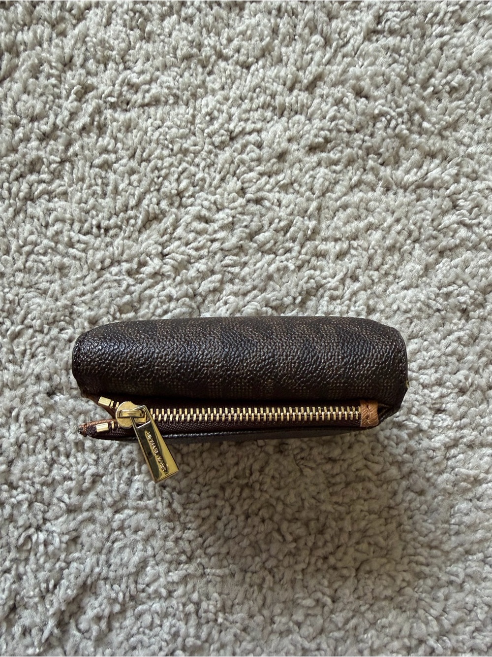 Michael Kors Black Pebbled Leather Card Holder with Gold Logo - Picture 6 of 6